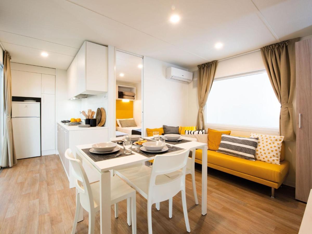 Premium Mobile Home In Новаля Екстериор снимка