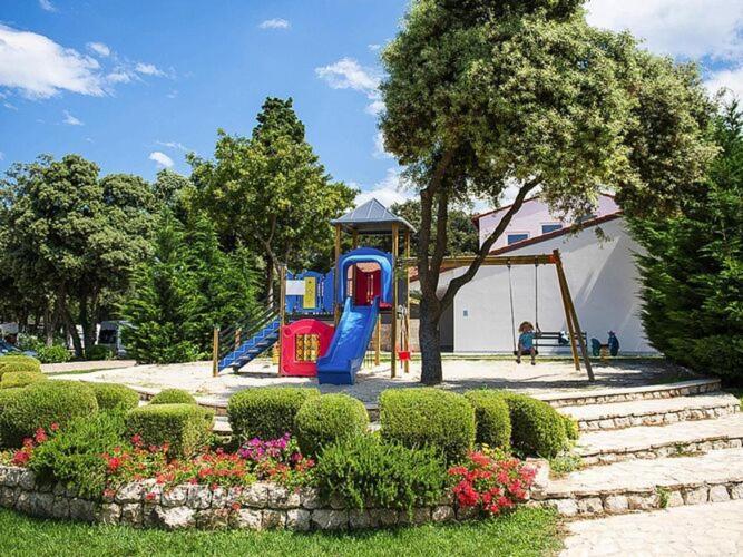 Premium Mobile Home In Новаля Екстериор снимка
